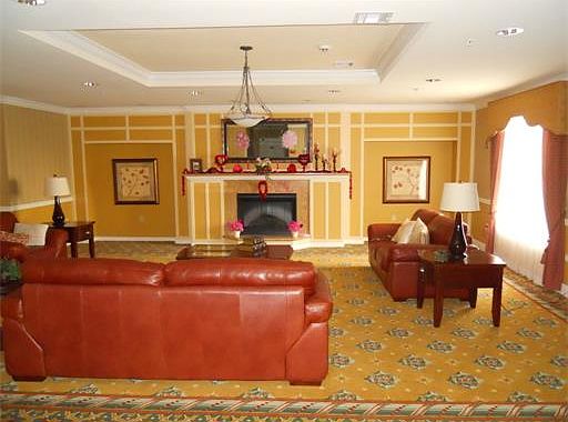 2nd image of 305 Regency Pl