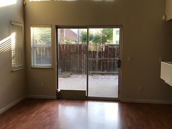4th image of 3749 Whispering Creek Cir
