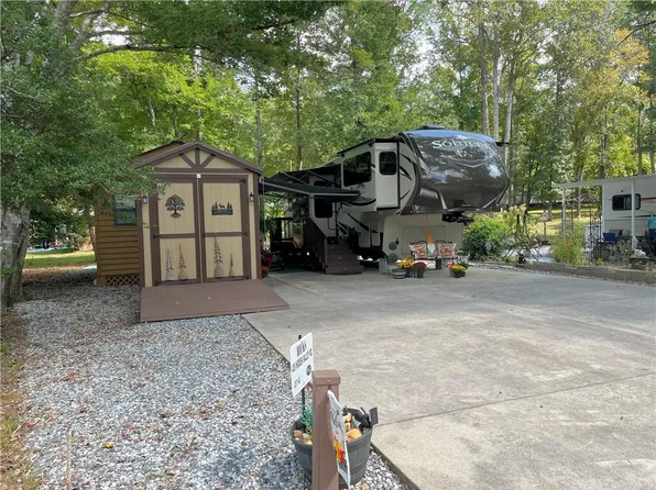 436 Hidden Valley Rd, Cleveland, GA 30528