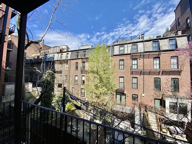 61 Clarendon St #5 — Photo 11