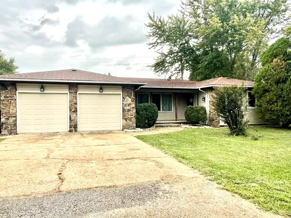 708 Carlton Street, Mountain Grove, MO 65711