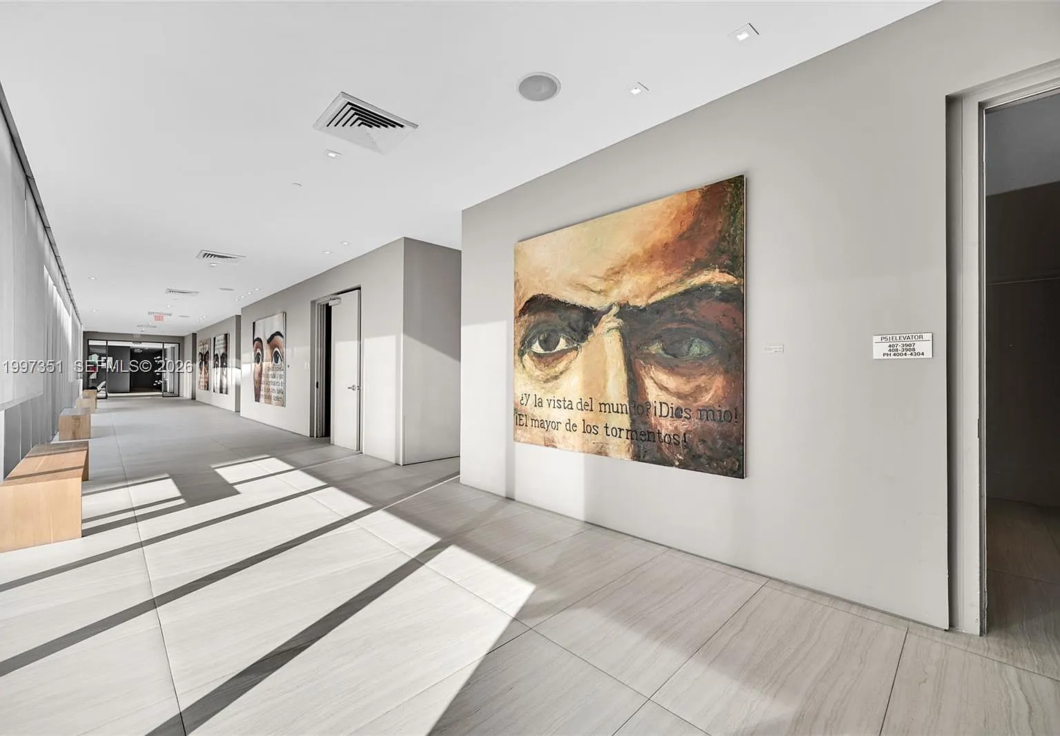 Icon Bay Condo — Photo 2