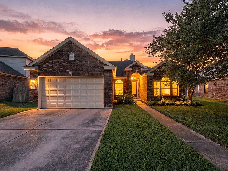 293 W Bend Dr