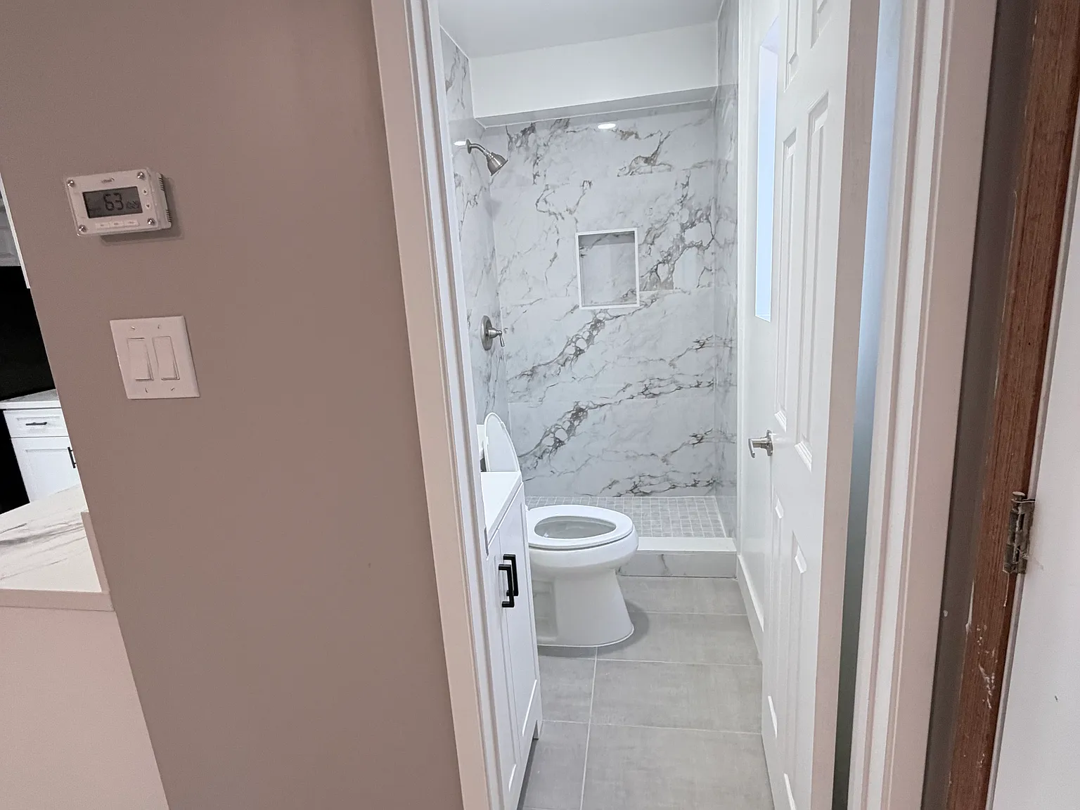 1 bed, 2563 sqft, $1,100 — Photo 4