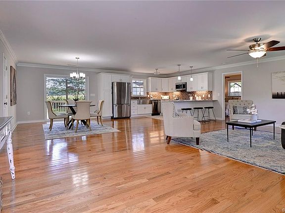 2nd image of 121 Wilson Cir