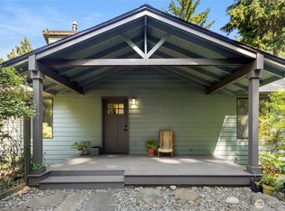 5821 NE Lincoln Rd E, Poulsbo, WA 98370