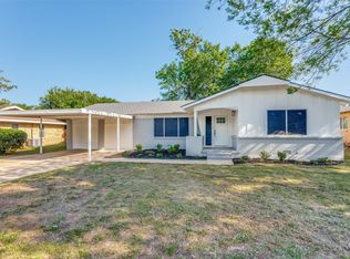 424 Patricia Rd, Hurst, TX 76053