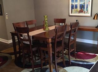 908 Ridgewood Ct, Bellevue, NE 68005