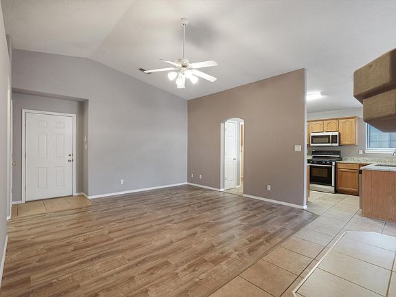 5th image of 10230 Country Meadows Dr NW