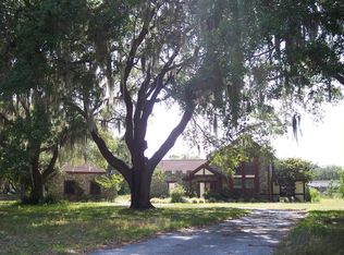 2504 Pemberton Creek Dr, Seffner, FL 33584