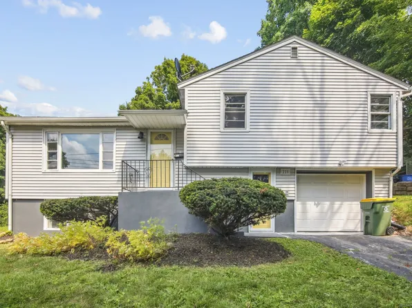 228 Fiske Street, Waterbury, CT 06710