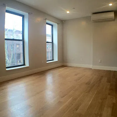 Rented by Nooklyn NYC LLC | media 8