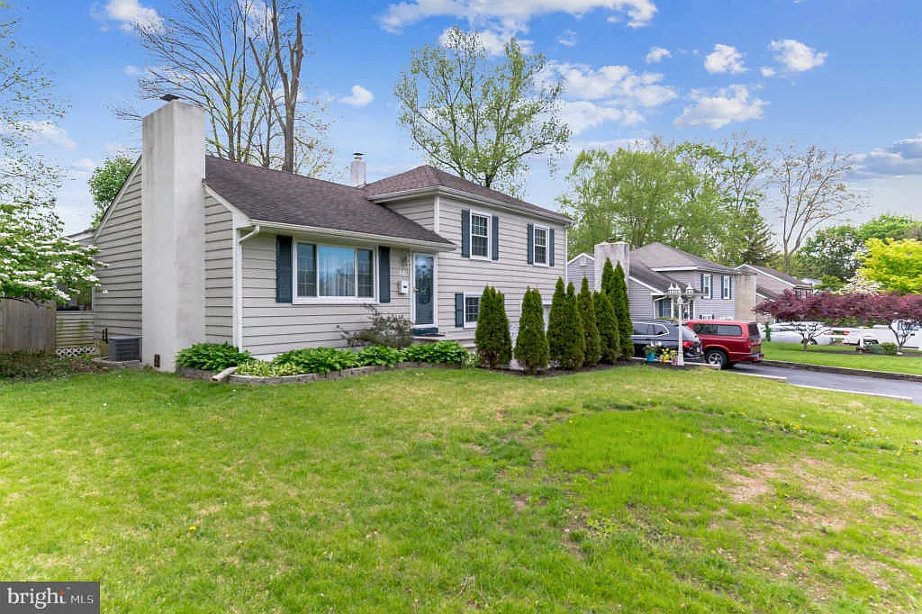46 Laubert Rd photo 1