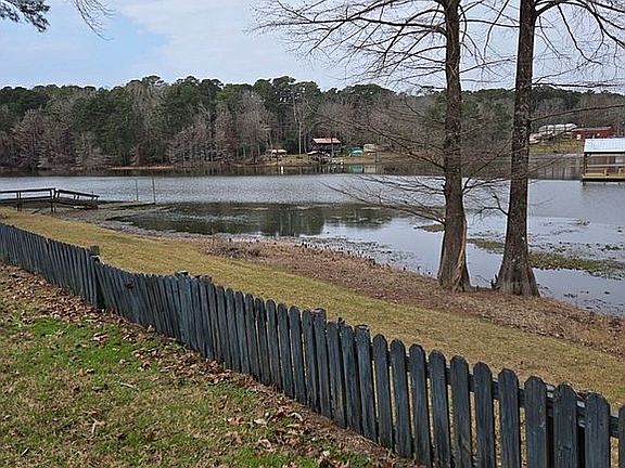 3rd image of 270 Timberlane Loop