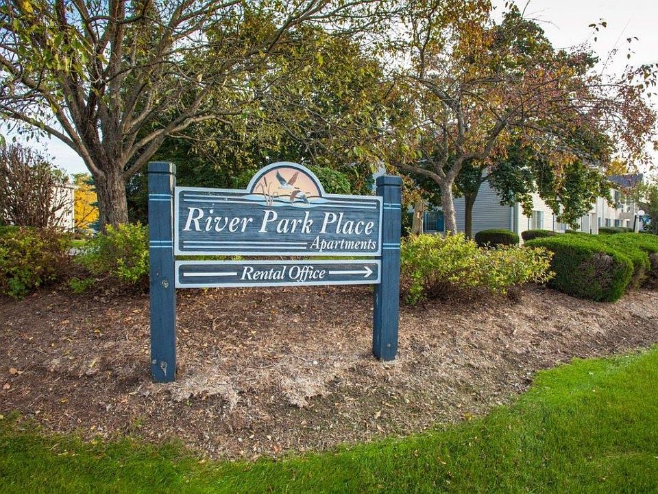 1st image of 1124 River Park Cir E APT 208