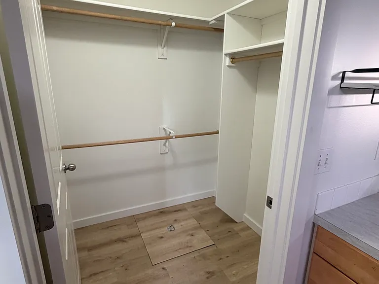 1122 S Ada St — Photo 23