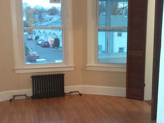 2nd image of 579 Port Richmond Ave #3nd