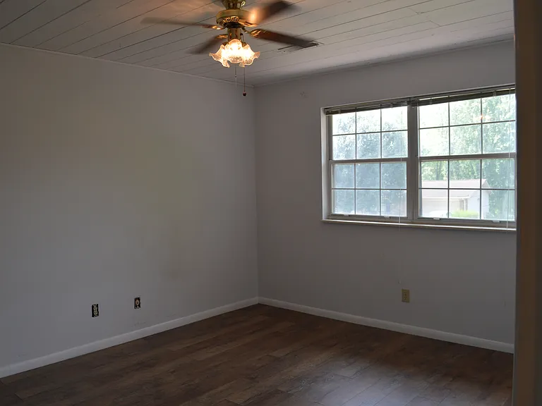 2713 Shropshire Blvd — Photo 19
