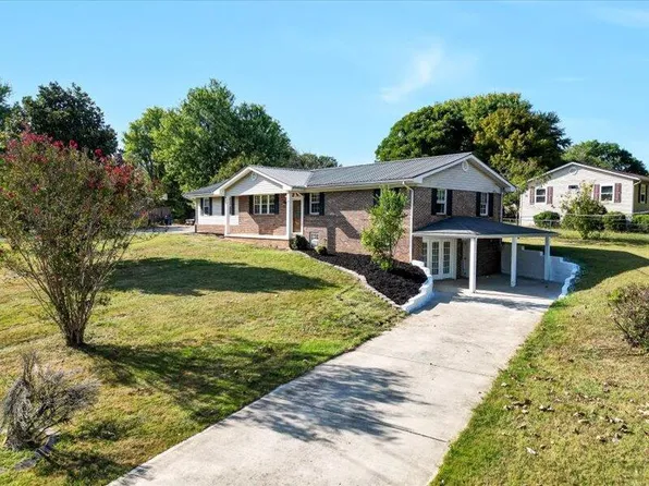 210 Hunt Ln, Madisonville, TN 37354