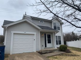 12065 Victorian Village Ct, Saint Louis, MO 63138