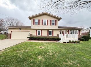573 Beverly Dr, Tallmadge, OH 44278