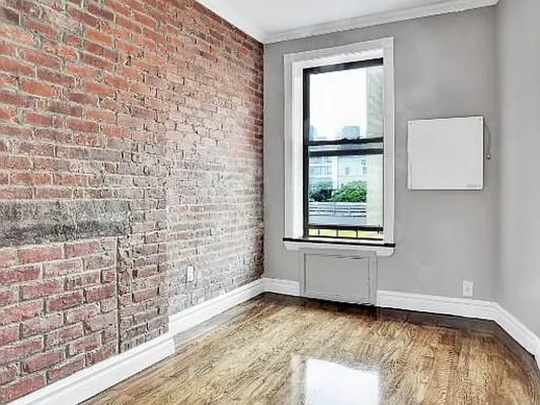 444 W 52nd St #2W — Photo 2