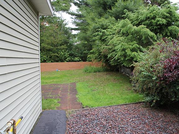 2nd image of 1 Fairwood Dr