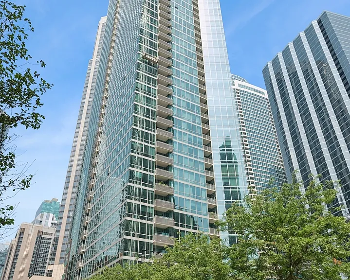 505 N McClurg Ct #1401 — Photo 1