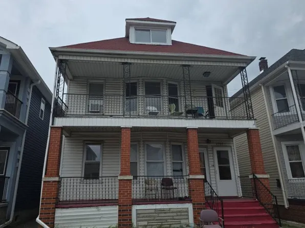 2995 Trowbridge St, Hamtramck, MI 48212