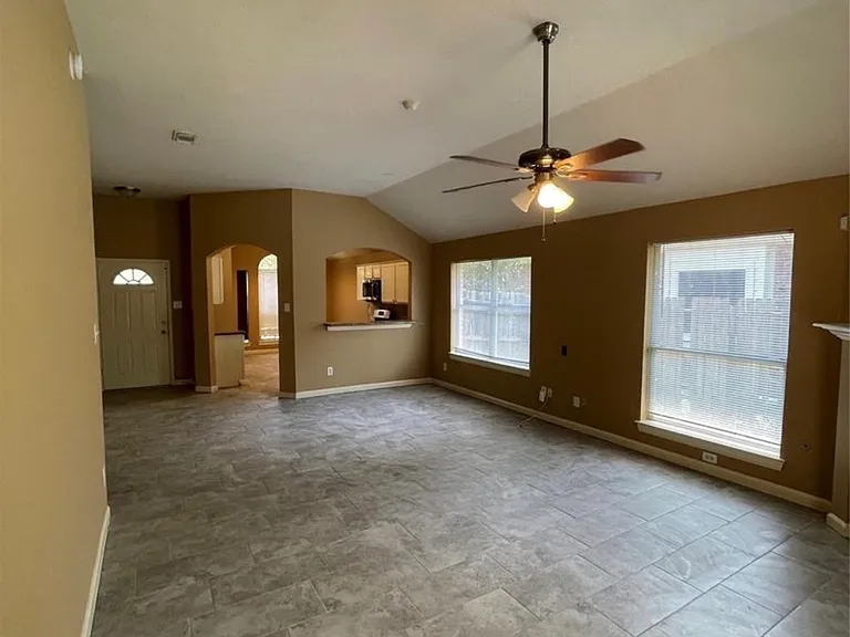 5235 Sherilynn Dr — Photo 4