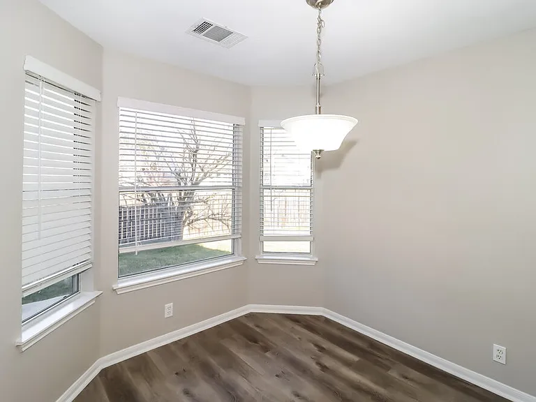 21013 Godolophin Ct — Photo 8