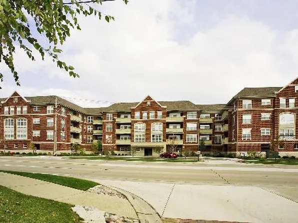 77 N Quentin Rd Unit 303, Palatine, IL 60067