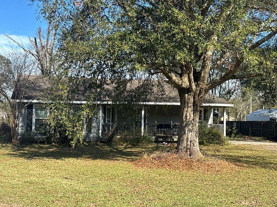 1st image of 45316 Gold Place Rd