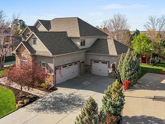 4th image of 9640 Cotswold Ln