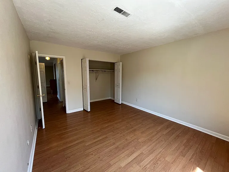 6780 5th Ave — Photo 15
