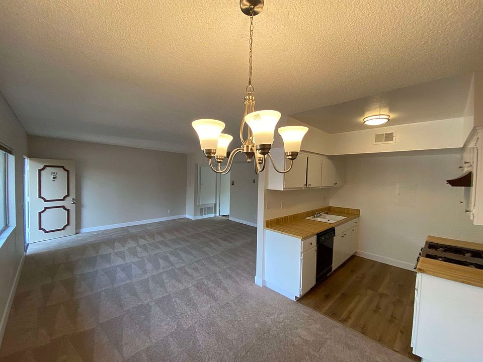 Bellingham Apts Apartment Rentals Valley Village, CA Zillow