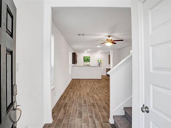 4th image of 22330 Auburn Cabin Ln