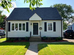 1030 S Saylor Ave, Elmhurst, IL