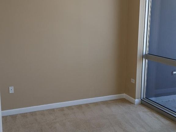 5th image of 1901 S Calumet Ave Unit 1711