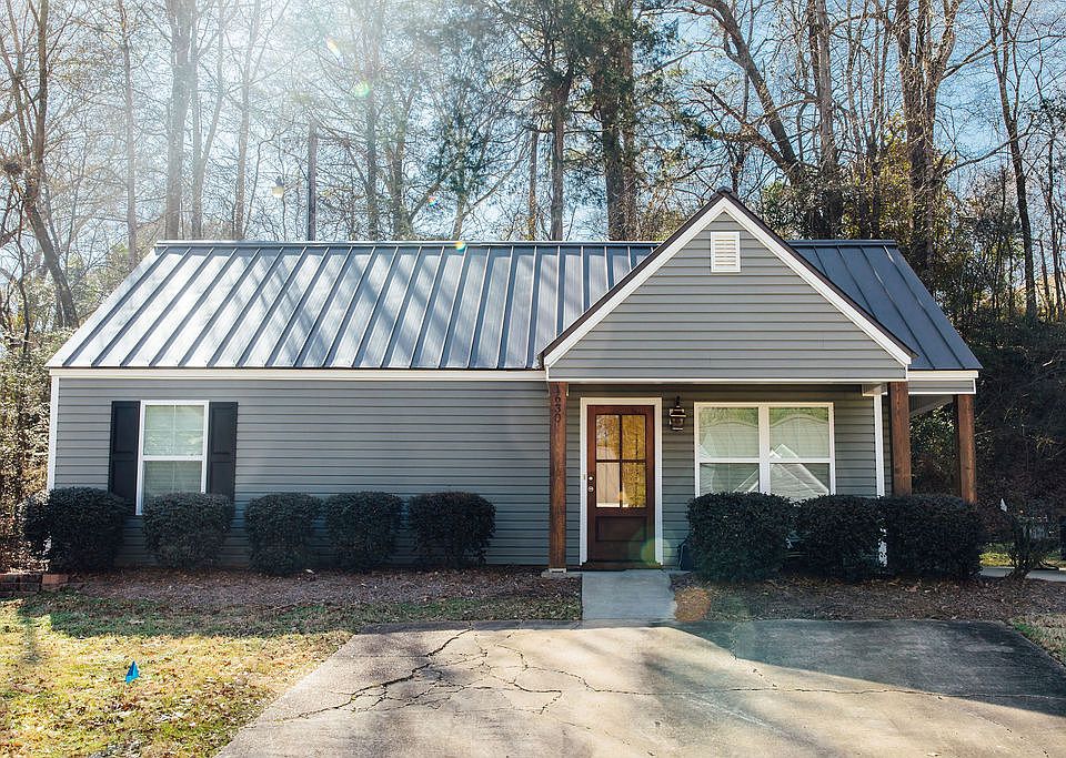 1st image of 1630 Oxford Pl
