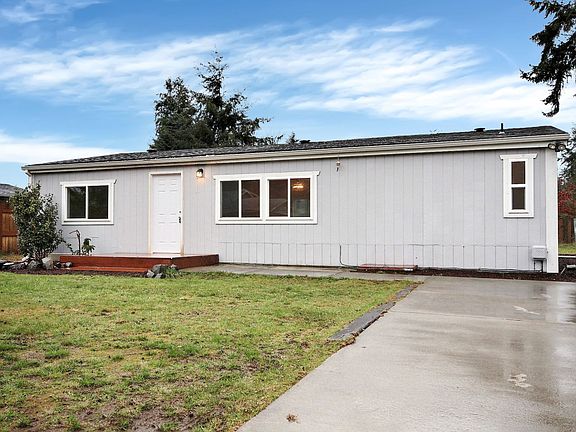 2nd image of 11713 242nd Avenue Ct E