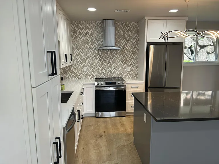 448 E Lake Sammamish Pkwy NE — Photo 8