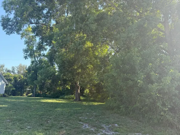 2808 SW Ann Arbor Road, Port St Lucie, FL 34953