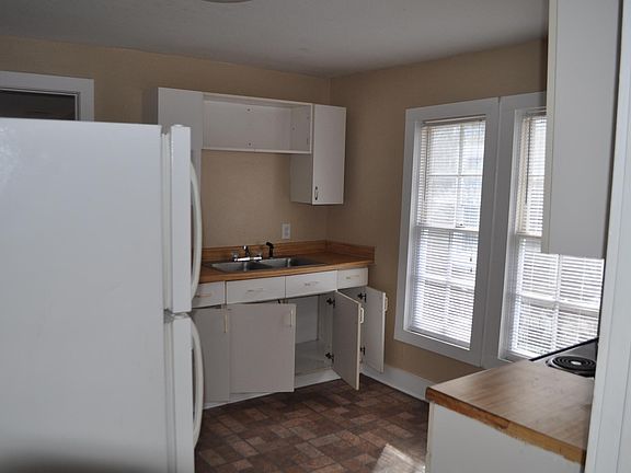 3rd image of 308 Wyatt St