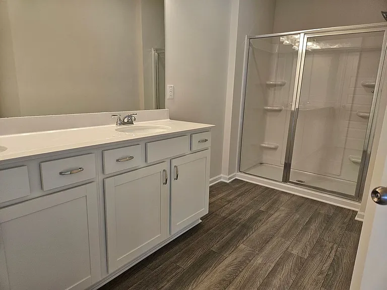 265 Dupont Dr — Photo 16