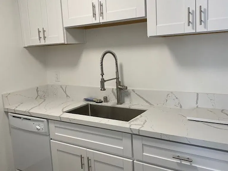 Sun Valley Gardens Apartments — Photo 30