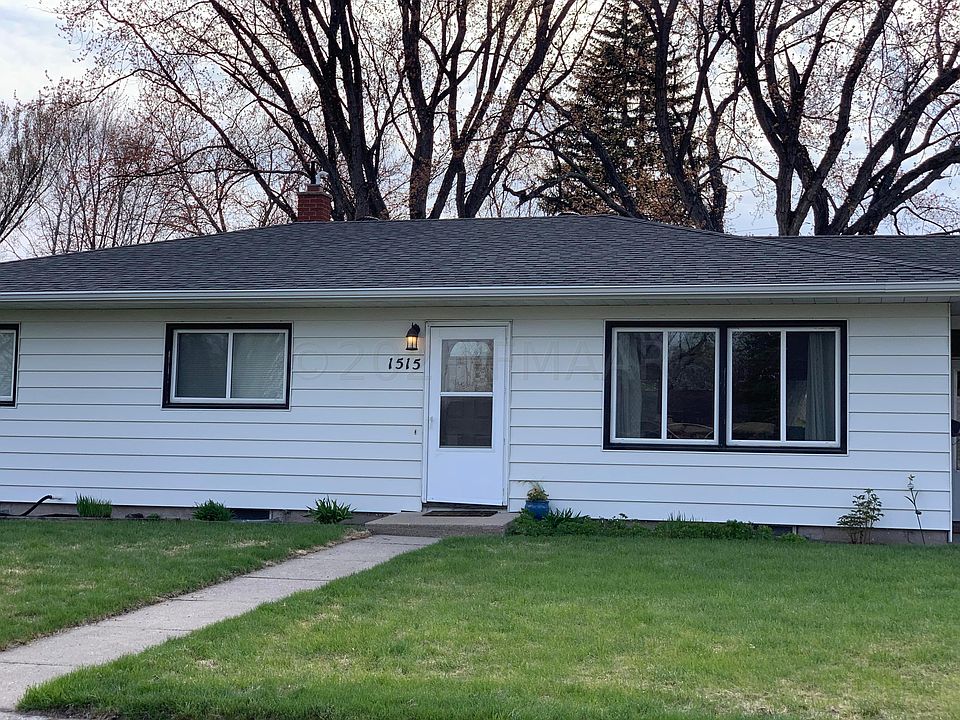1st image of 1515 18th St S