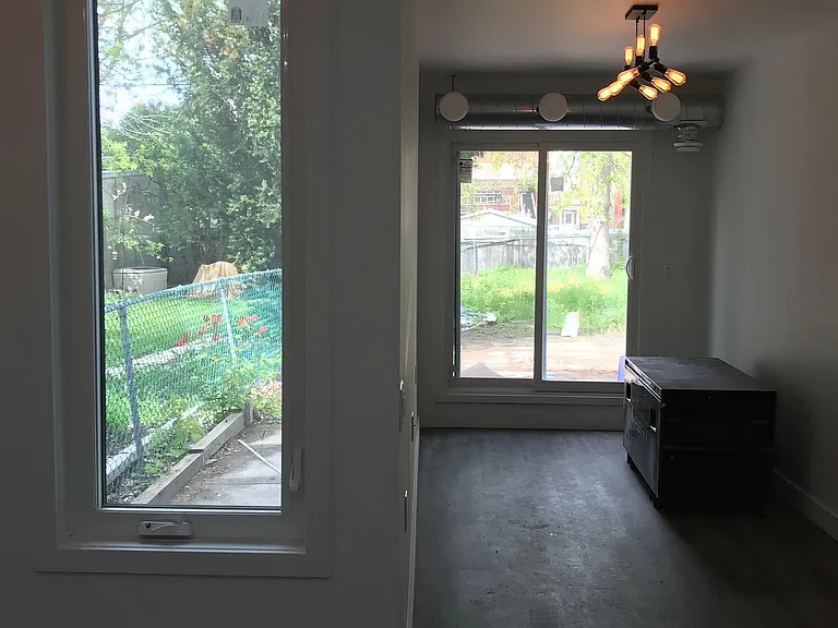 344 Bartlett Ave N #3 — Photo 6