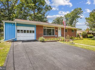 6824 Jerome St, Springfield, VA 22150