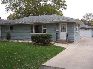 1161 Lebanon St, Aurora, IL 60505